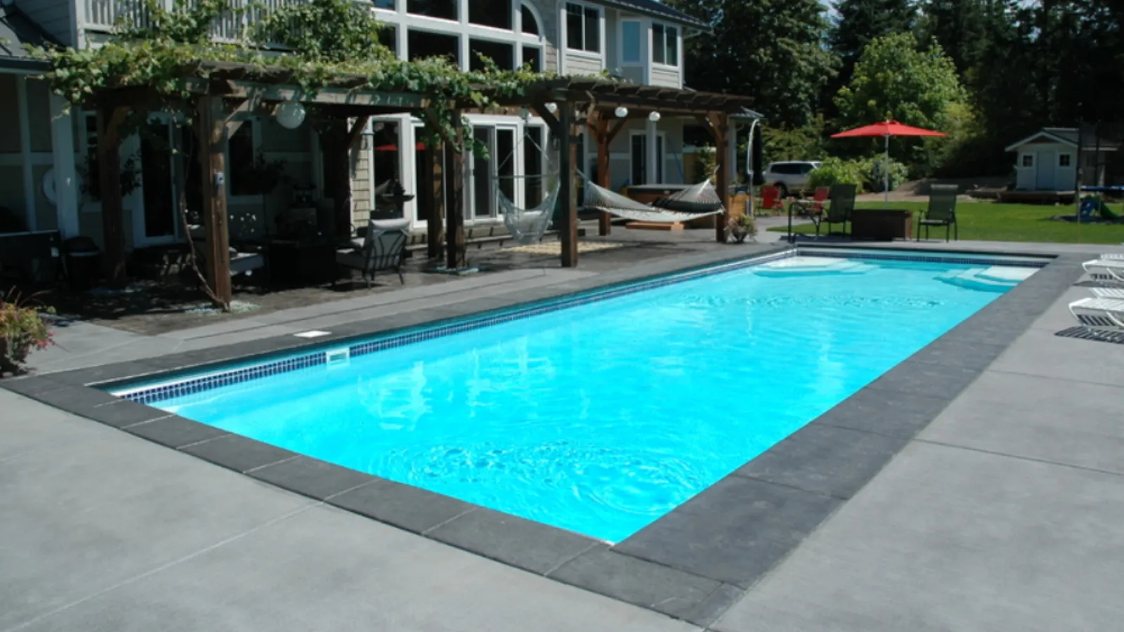 Fiberglass pool installation in Lithopolis, Ohio