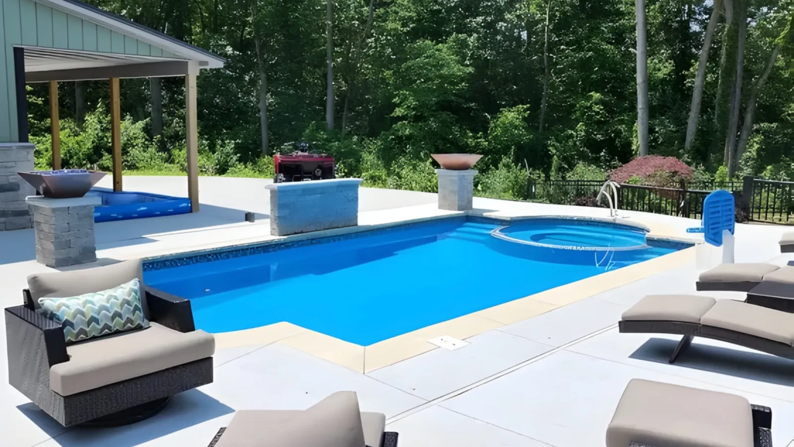 Fiberglass pool installation in Powell, Ohio